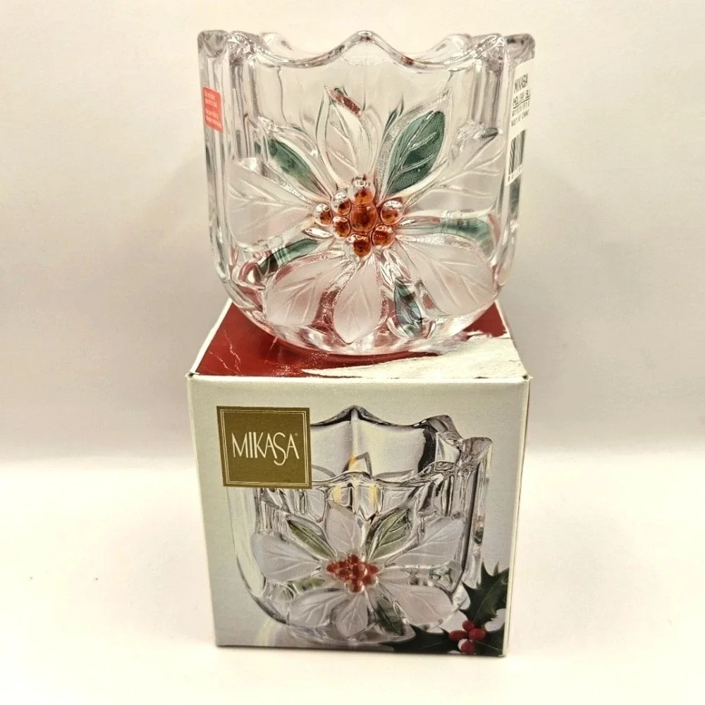 Mikasa holiday bloom